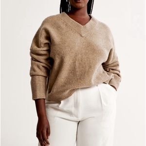Abercrombie Wedge V-Neck Sweater
